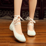 Retro Simple And Elegant Embroidered Cloth Shoes Soft Sole