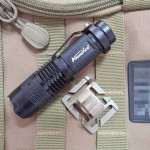 Multi-Functional Mountaineering Buckle U Flashlight Holder