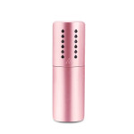 Portable moisturizing spray instrument