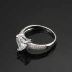 Heart-shaped Zircon Ring White Gold-plated Heart-shaped Diamond Ring