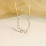 Fashion Simple Horseshoe Pendant Necklace