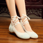 Retro Simple And Elegant Embroidered Cloth Shoes Soft Sole