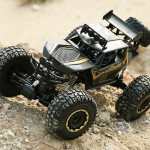 Alloy Climbing Remote Control Vehicle 4WD Mountain Bigfoot Off-road Vehicle Toy