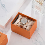 Exquisite Frosted Gypsophila Steel Band Watch With Diamonds