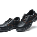 Antiskid and wear-resistant safety protection of Baotou working shoes safety shoes in summer