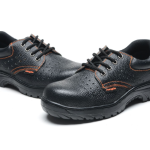 Antiskid and wear-resistant safety protection of Baotou working shoes safety shoes in summer