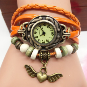 Vintage casual flying heart pendant bracelet belt watch