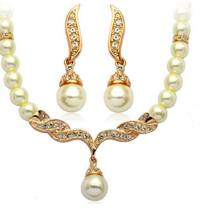 Factory Direct Korean Version, Elegant Angel Wings, Fashionable Pearl Necklace, Earrings, Bridal Suit 9086