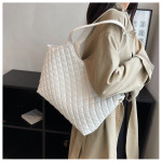 Fashion Large Capacity Tote Bag Female Diamond Plaid Trend Chain Crossbody Bag