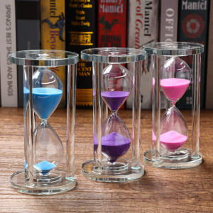 60 Minute Round Faceted Crystal Hourglass Creative Color