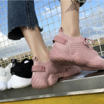 Women's casual shoes