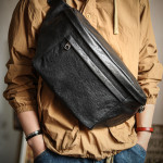 Men's Cowhide Large Capacity Vintage Messenger Bag