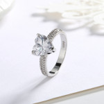 Heart-shaped Zircon Ring White Gold-plated Heart-shaped Diamond Ring