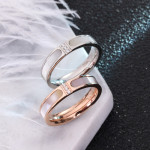 Fashion three diamond inlaid shell ring