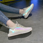 Flying Weaving Reflective Color Low-Top Girl