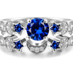 New creative moon ring women Europe and the United States inlaid blue gem engagement ring