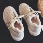 Student casual white shoes