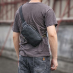 Men's Simple And Versatile Shoulder Bag