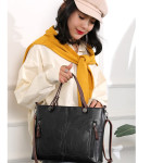 Women's Large-capacity Retro Tote Bag Simple Crossbody Bag