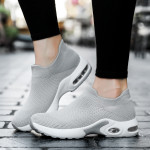 Mom Shoes Breathable Soft Soled Mesh Sports Walking Shoes