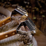 Dog Wood Comb Hair Scraper Fad