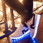 2021 New Men's And Women's Colorful Flashing Shoes