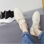 Women's casual shoes