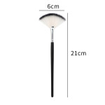 Single Fan-shaped Brightening Makeup Brush