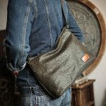 Cowhide Men's One Shoulder Messenger Bag