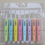 8pcs Set Crochet Hooks With Without Led Plastic Handle Knitting Needles Set 2.5 6mm Needle Sewing Kit Multicolour Sewing Tool