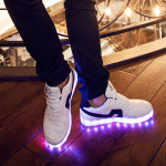 2021 New Men's And Women's Colorful Flashing Shoes