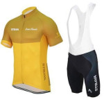 Short-sleeved jersey top cycling shorts