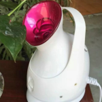 Humidifying steaming machine