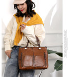 Women's Large-capacity Retro Tote Bag Simple Crossbody Bag