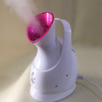 Humidifying steaming machine