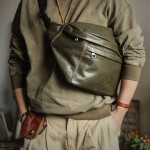 Men's Cowhide Large Capacity Vintage Messenger Bag