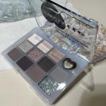 Beautiful Eye Shadow Plate Makeup Twelve Color Earth Tone