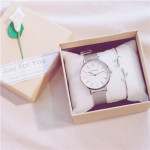 College Style Watch Female Student Korean Version Of Simple Literary Retro Leisure Atmosphere Chain Quartz Watch