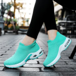 Mom Shoes Breathable Soft Soled Mesh Sports Walking Shoes