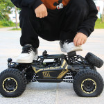 Alloy Climbing Remote Control Vehicle 4WD Mountain Bigfoot Off-road Vehicle Toy